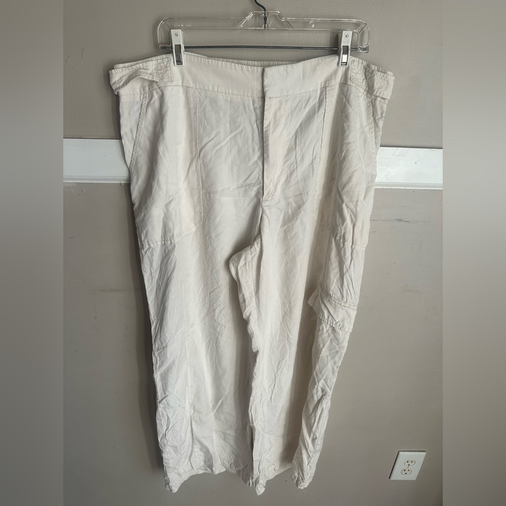 Express Women’s Cream Chinos Size XL